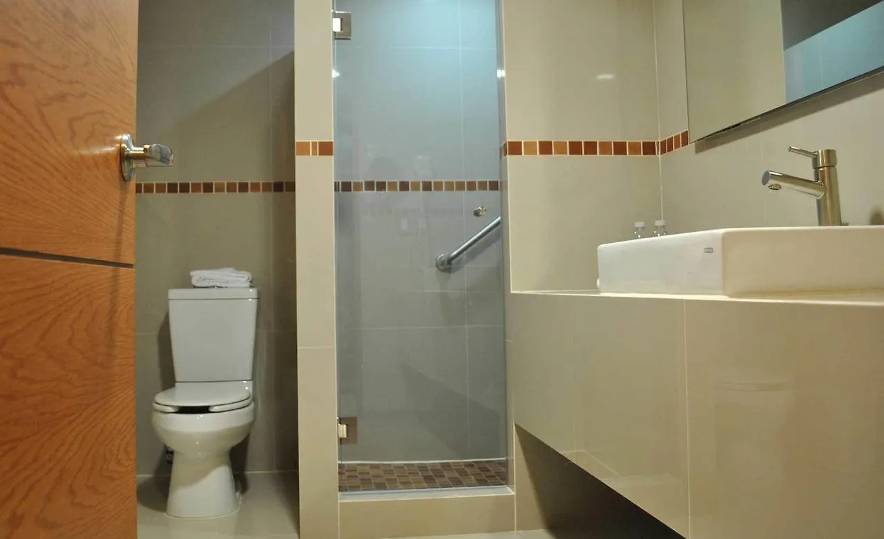 Hotel Y Tu Expo Гвадалахара