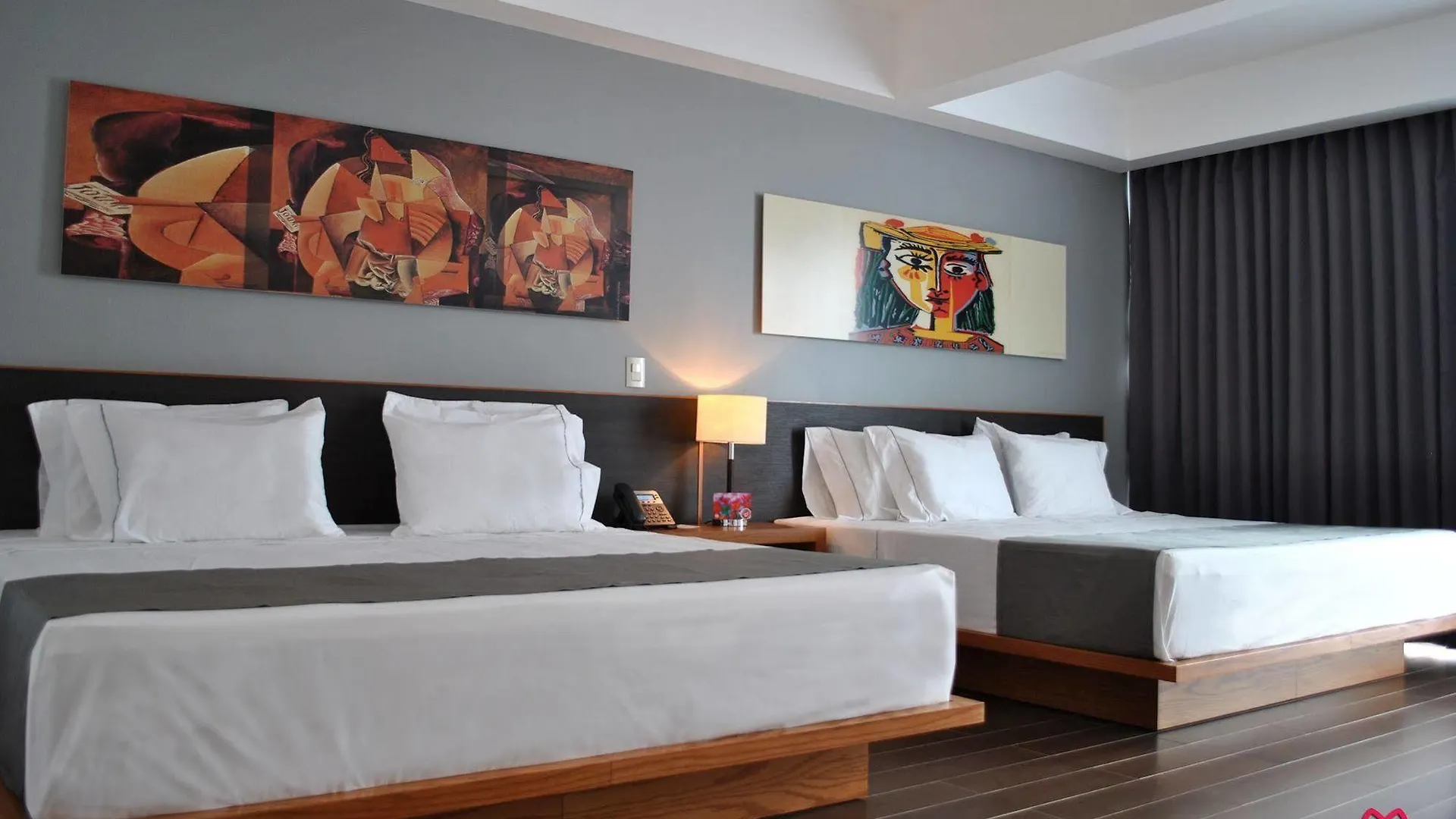 Hotel Y Tu Expo Гвадалахара