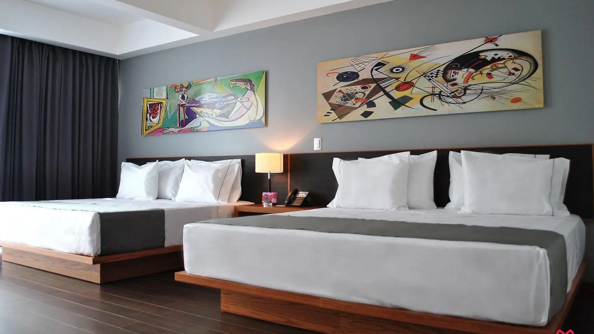 Hotel Y Tu Expo Гвадалахара